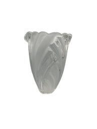 MIKASA HEAVY LEAD CRYSTAL FROSTED ETCHED FLORAL VASE SCALLOPED MOTHERS DAY GIFT HOME DECOR