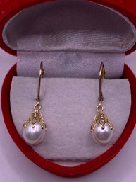 Lustrous 14 Kt Gold Cultured Pearl Earrings