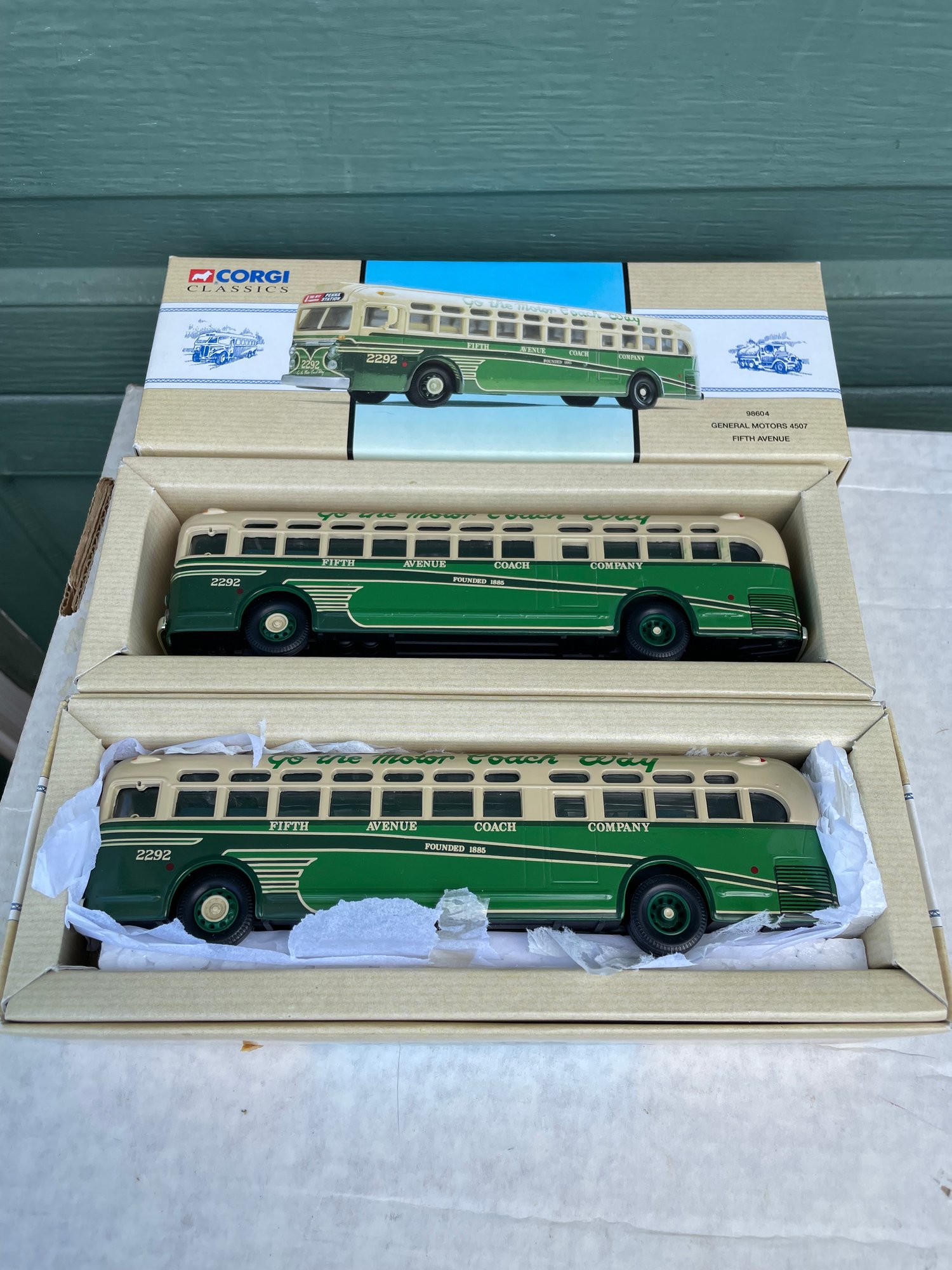 Corgi Classics 98604: Modellino Di Bus Fifth Avenue General Motors 4507. Colore Giallo, Nuovo In Scatola. Per Collezionisti!