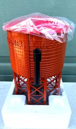(R) 1996 LIONEL 138 Water Tower Accessory
