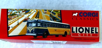 1995 LIONEL Die-Cast Corgi Classics Bus