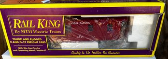 (C19) RAIL KING By M.T.H. Electric Trains Union Pacific Caboose MT-7702