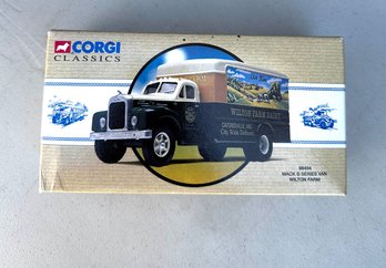 (C67) Corgi Classics Mack B Series Van Wilton Farm Die Cast Car
