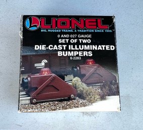 (E103) LIONEL 0 And 027 Gauge Set Of Two Die-Cast Illuminated Bumpers 6-2283