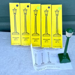 (B4) Chicago LIne Toy Company Boulevard LIght No. 37 S/5