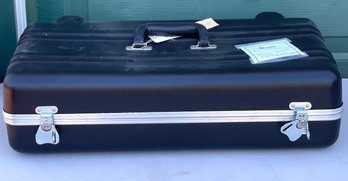 (C120) Travel Train Case Filled With Amtrak Train Cars 510/512 - Includes 2 Engines