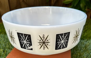 Vintage MCM Atomic Starburst Snowflake Federal Milk Glass Bowl