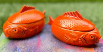 Vintage Ceramic Covered Fish Trinket Dishes S/2