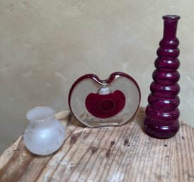 Vintage Mini Art Glass Trio  Signed Nourot 85 Ruby Heart, Swirl Bottle & Frosted Vase
