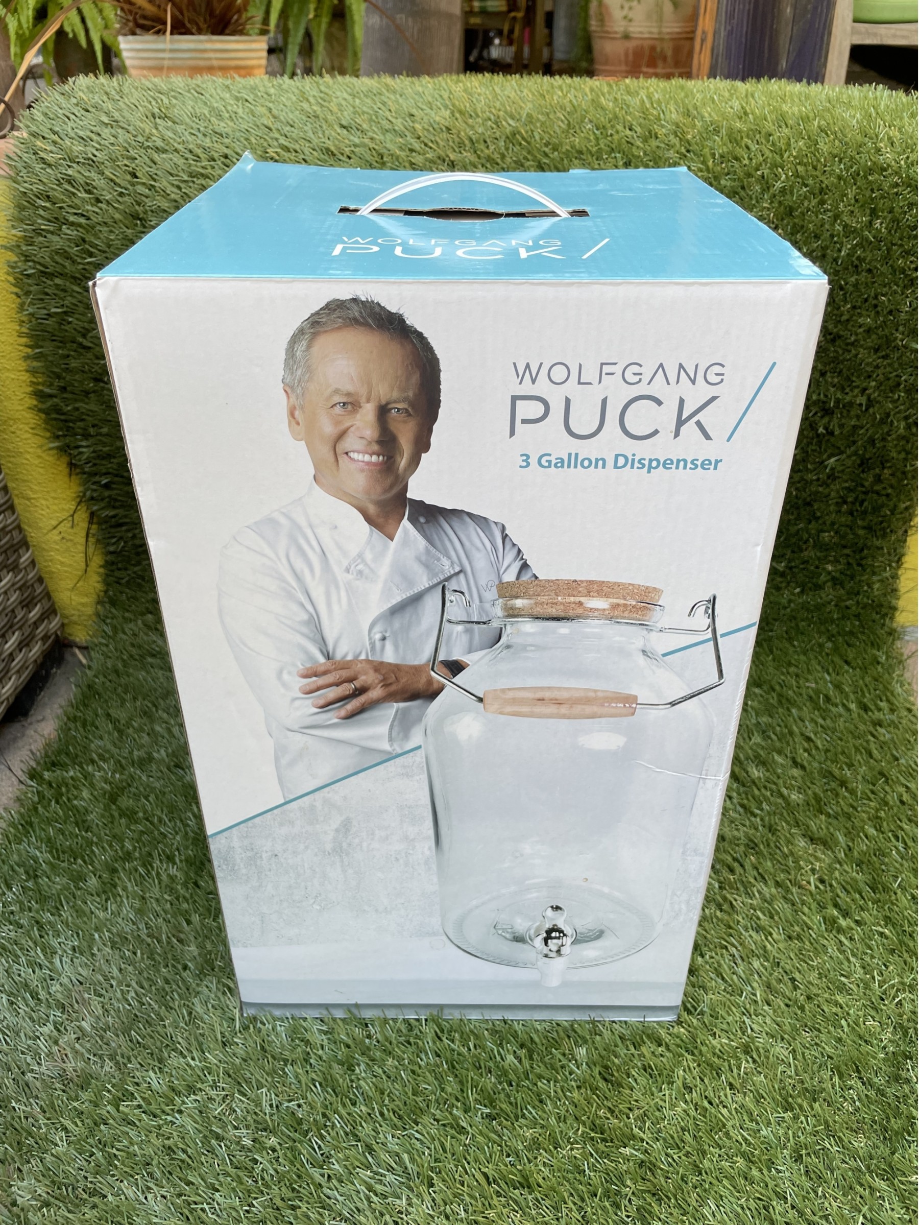 Wolfgang Puck 3 Gallon Glass Dispenser - NIB #1610 | Auctionninja.com