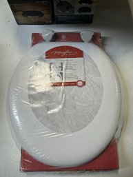 Toilet Seat New & Seal