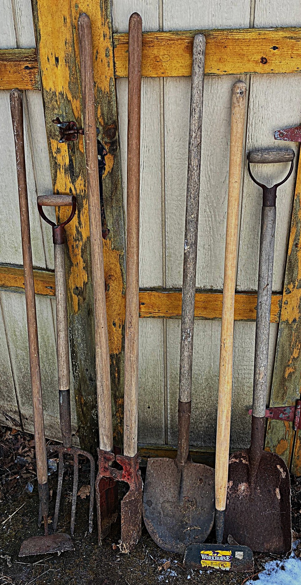 Alley Tools Group Of Seven Garden Tools #2024908 | Auctionninja.com