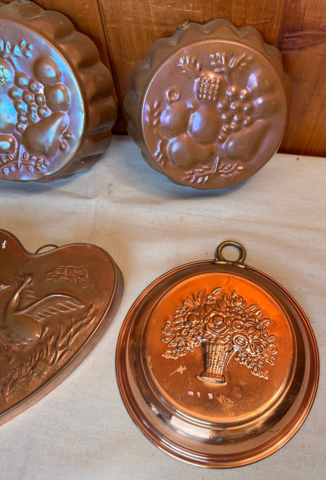 Six Vintage Molds #2247135 | Auctionninja.com