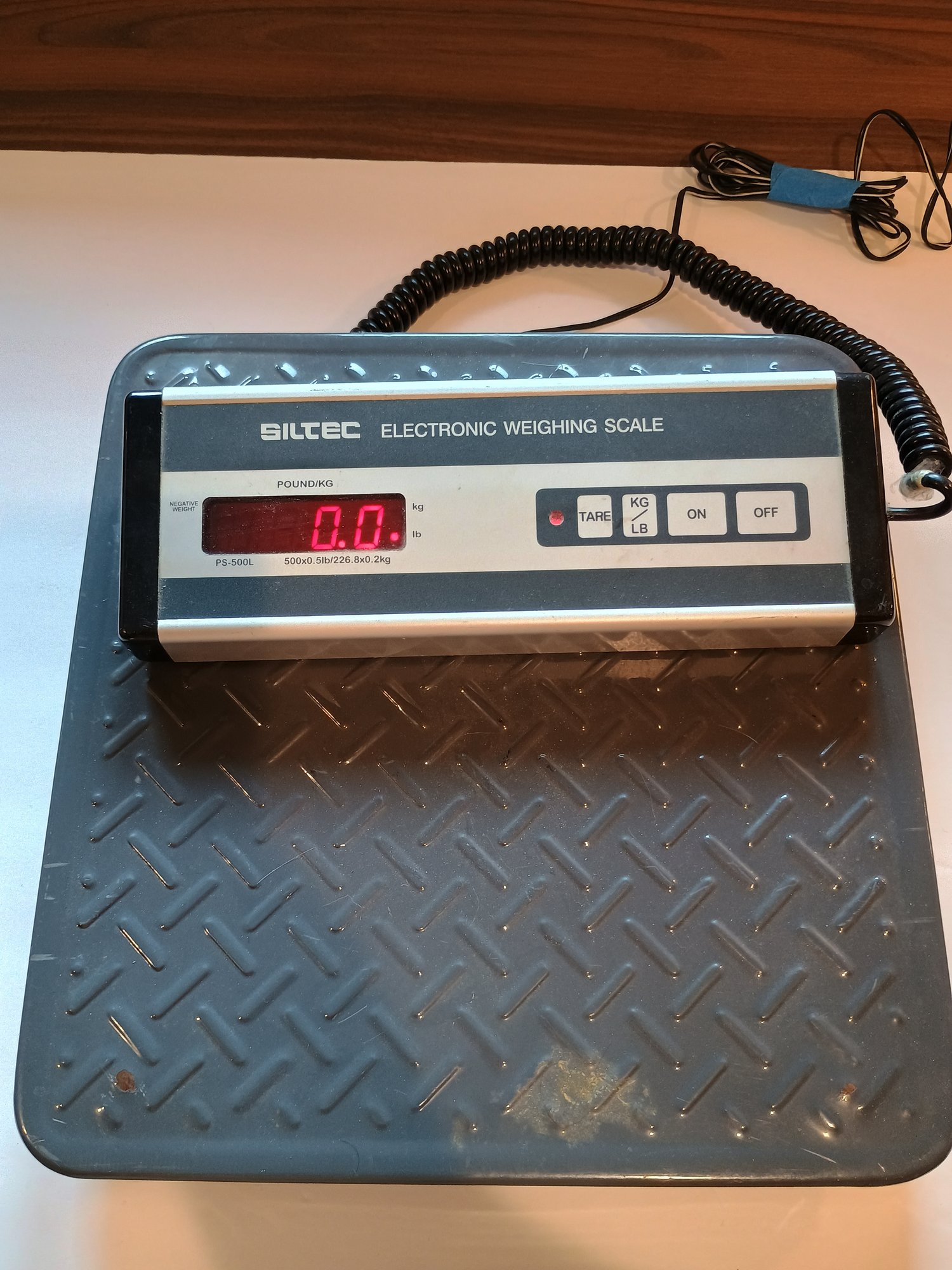 HEAVY DUTY - 500 POUND MAX - COMMERCIAL SCALE #2139172 | Auctionninja.com
