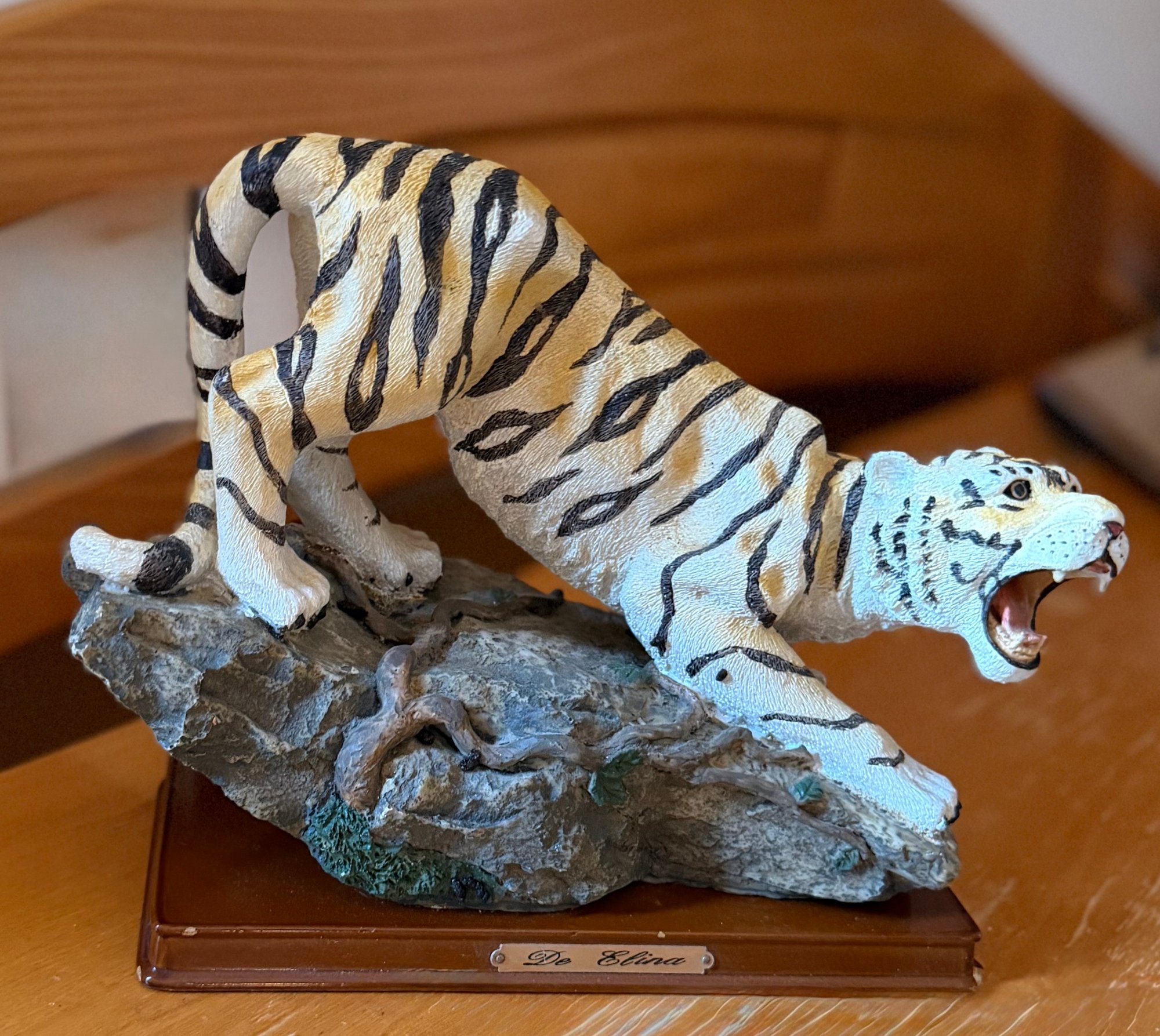Tiger Pickers Tiger Figurine With Base - See All Photos #2239192 | Auctionninja.com