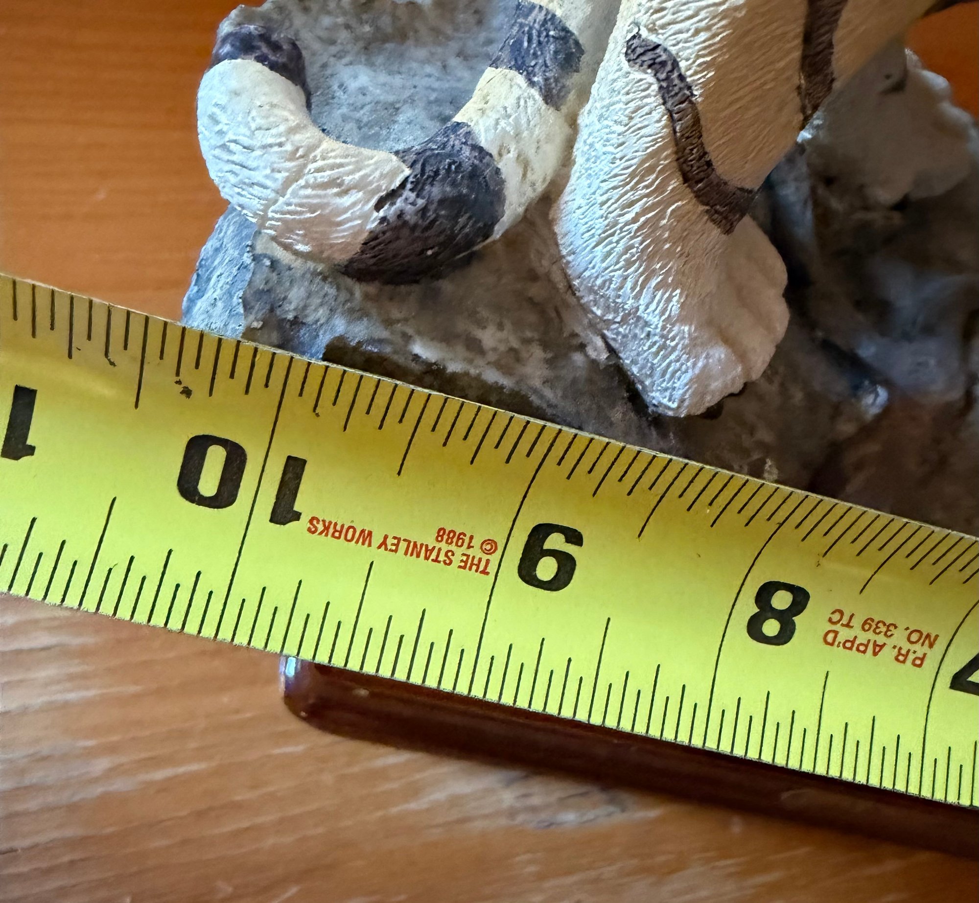 Tiger Pickers Tiger Figurine With Base - See All Photos #2239192 | Auctionninja.com