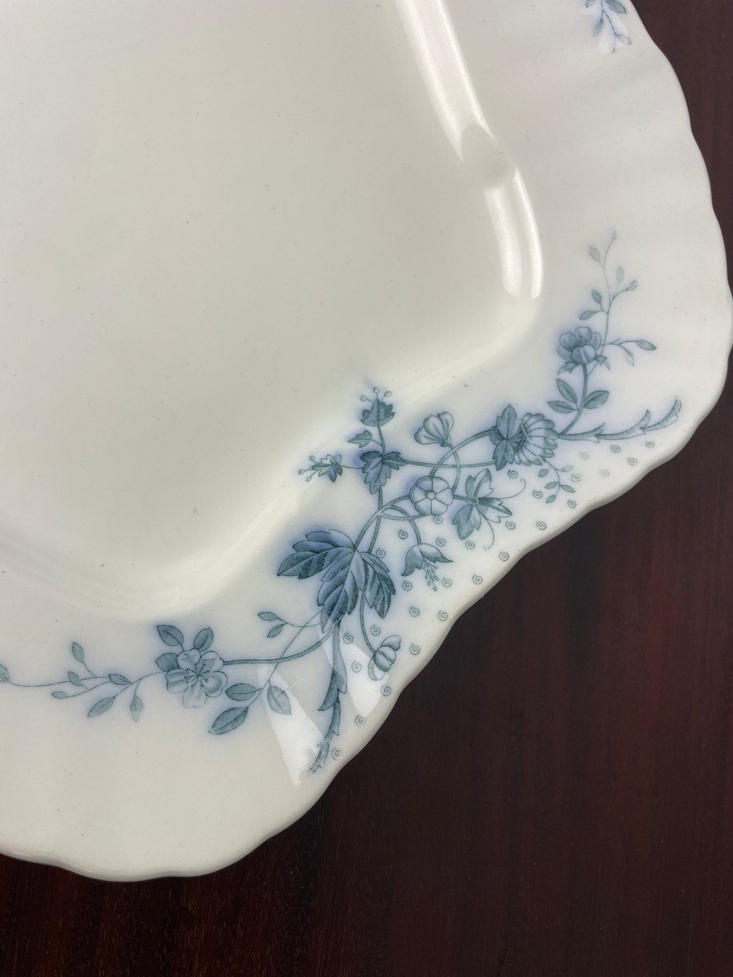 Antique Flow Blue Ironestone XL 18