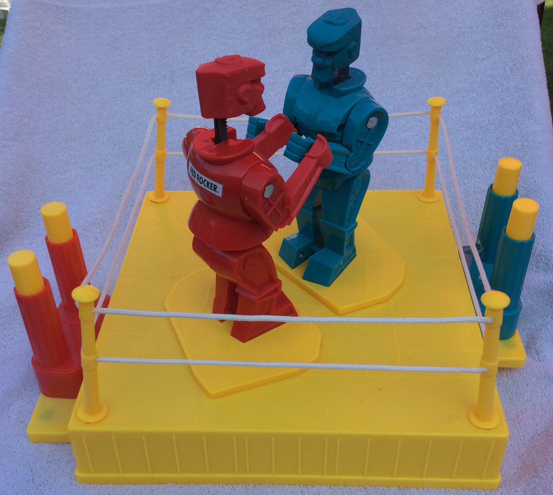 Rock Em Sock Em Robots - K #9373 | Auctionninja.com