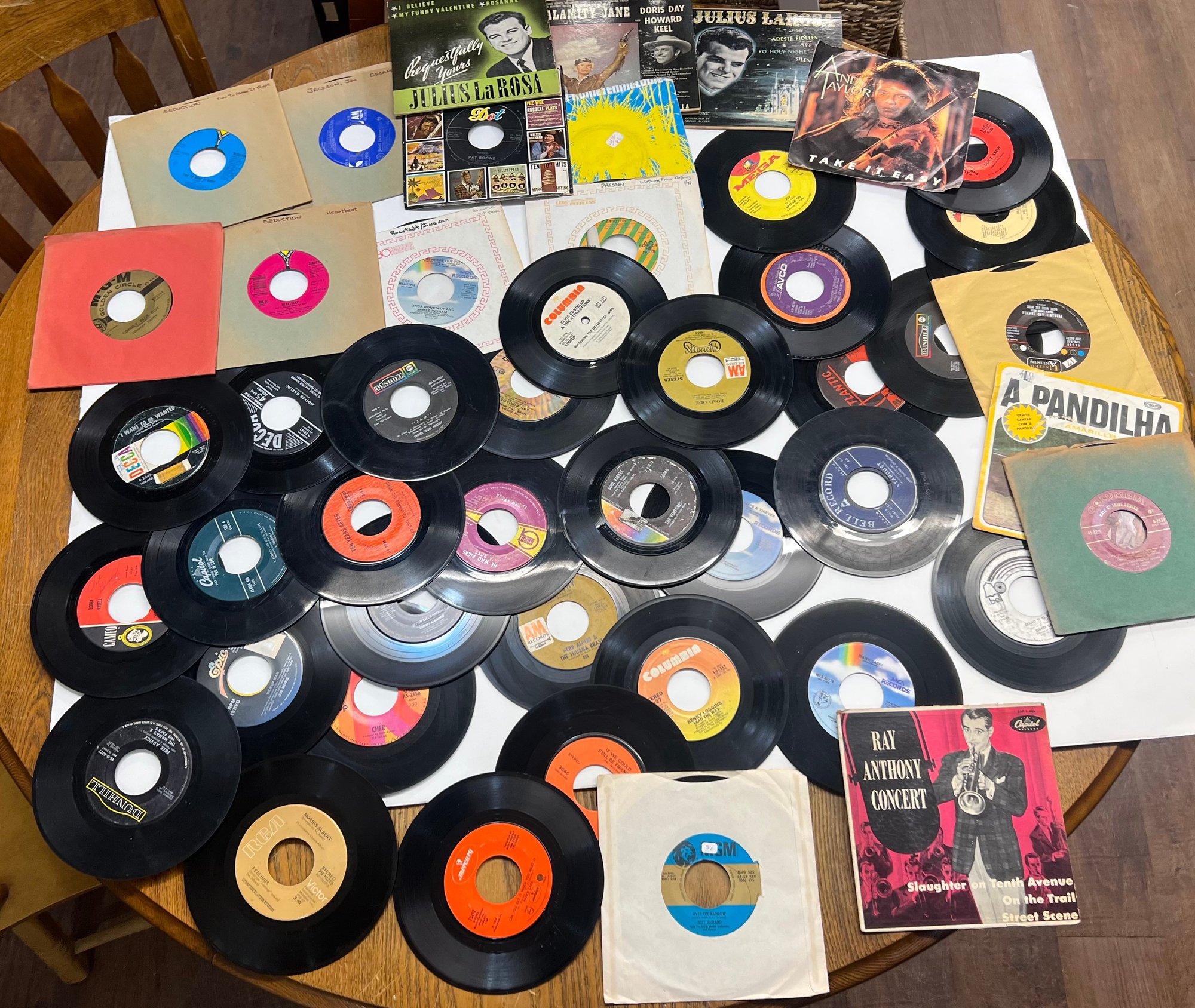 Large Lot Of Vintage 45 RPM Vinyl Records Featuring Assorted Artists ...