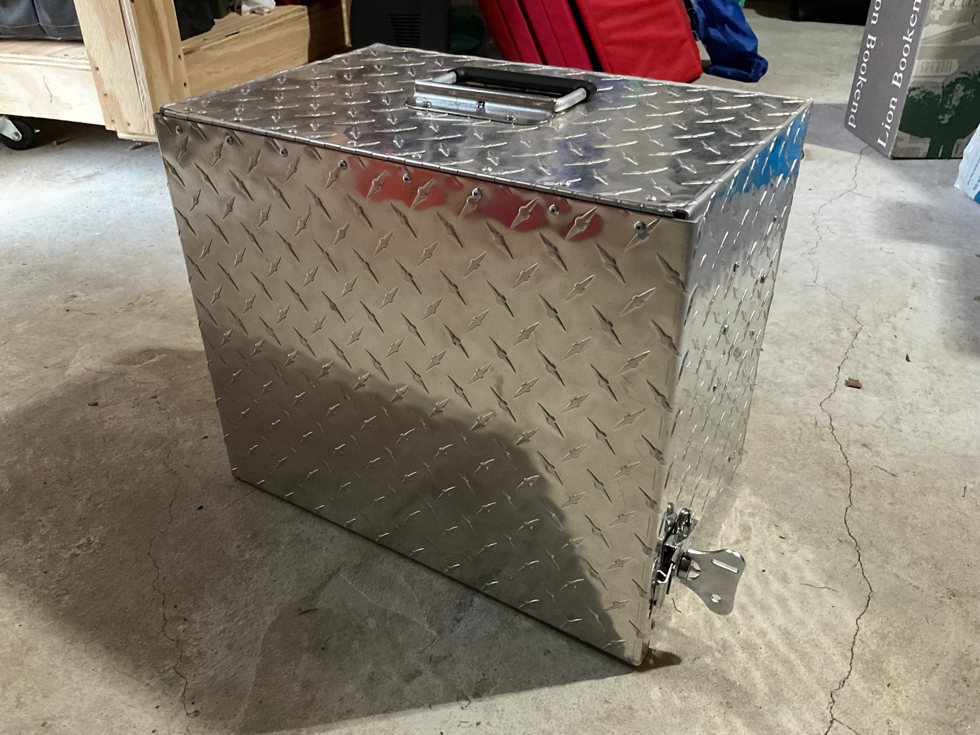Hyskore Aluminum Range Box With Pistol Storage #2237947 | Auctionninja.com
