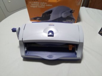 Xyron 900