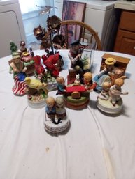 Lot Of 12 Music Boxes