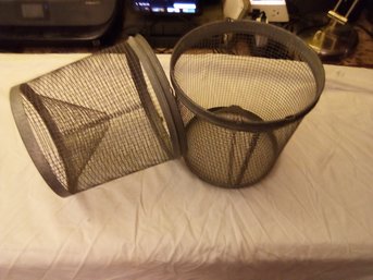 2 Minnow Baskets