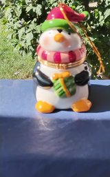 Brand New Ceramic Penguin Ornament/trinket Box