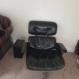 Vintage Eames Herman Miller Lounge Chair