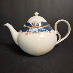 One, Noritake Teapot Japan Bone China 1985-1998 'Sandhurst' Blue Floral W/Gold