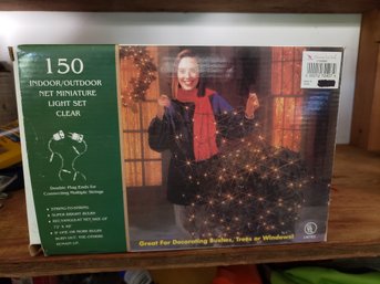 Two Boxes Holiday Net Lights (1 Of 2)