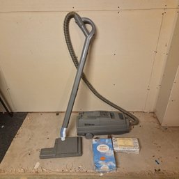 Electrolux Epic Series 6500SR Vacuum With Bags & Air Fresheners