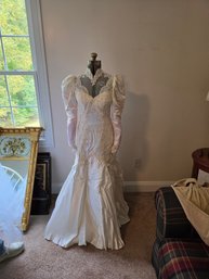 Beautiful Vintage Wedding Dress