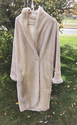 Donnybrook Women's Fur Coat Size Medium