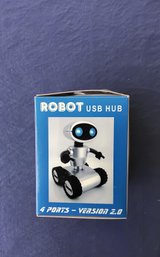 Never Used 4 Port USB Hub