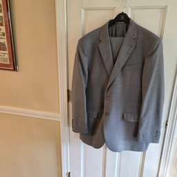Joseph Abboud Mens Suit Size 44R/38W