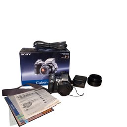 Sony Cybershot DSC-H1 Camera With Bag & Charger