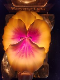 Brand New Ibis & Orchid Flowers Of Time Night Lamp ( Big Pansy )