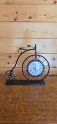 Vintage-style Metal Bicycle Clock With Roman Numeral Face