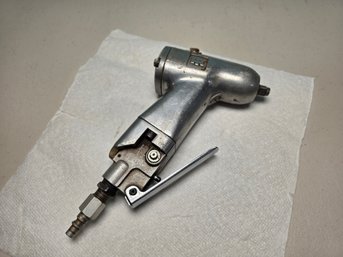 Vintage Ingersoll-Rand 3/8' Heavy-Duty Angle Head Air Impact Wrench