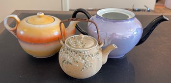 3 Teapots