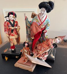4 Japanese Dolls