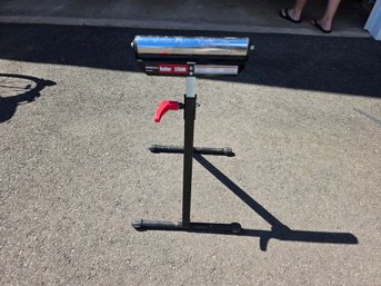 HaulMaster Adjustable Roller Stand - Item 68898 - 132 Lb Capacity