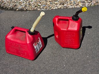 Pair Of Portable Plastic Gas Cans - 2.5 And 2 Gallons