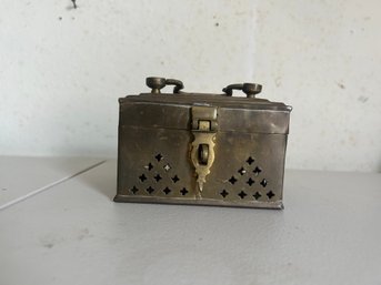 VTG Brass Trinket Bug Box W/Handle & Latch Pakistan Punched Design 5x4x4 Inch