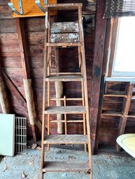 6' Wood Ladder