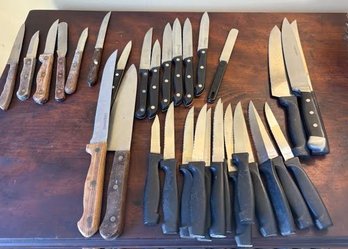 Assorted Kitchen Knives