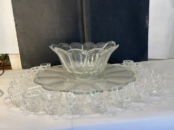 EAPG Galloway 10 ' Bowl U.S. Glass Clear  Antique Crimped Edge With Set Of 18 Cups