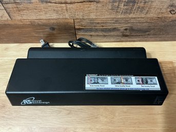 Royal Sovereign Counterfiet Detector