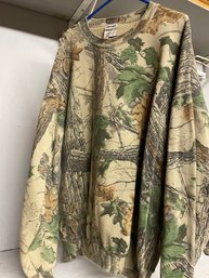 Sweatshirt Like New - Hunting Camo Size 3X